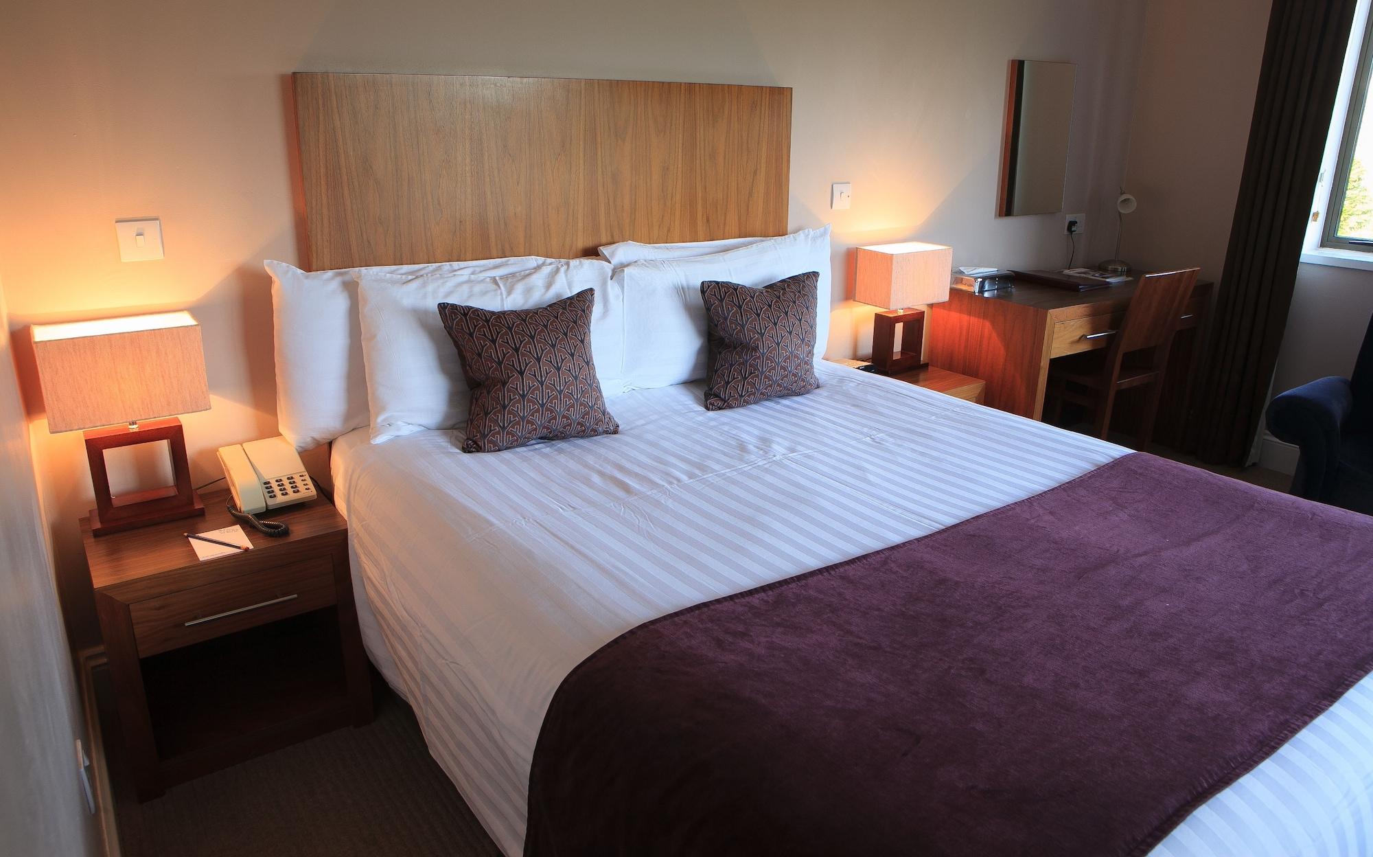 מידסומר נורטון Best Western Plus Centurion Hotel מראה חיצוני תמונה