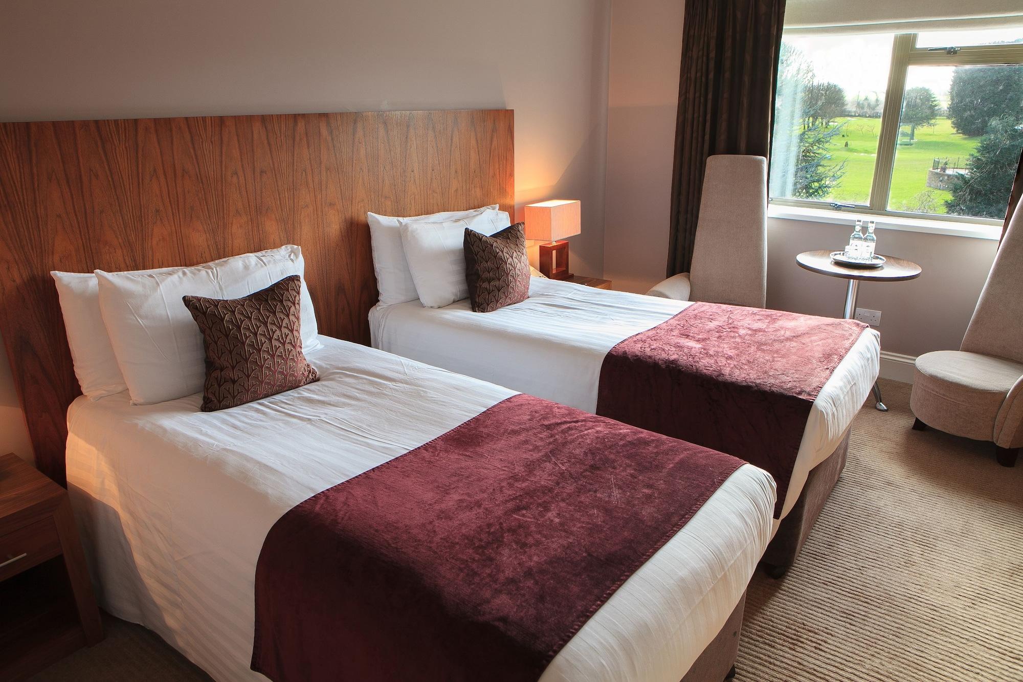 מידסומר נורטון Best Western Plus Centurion Hotel מראה חיצוני תמונה